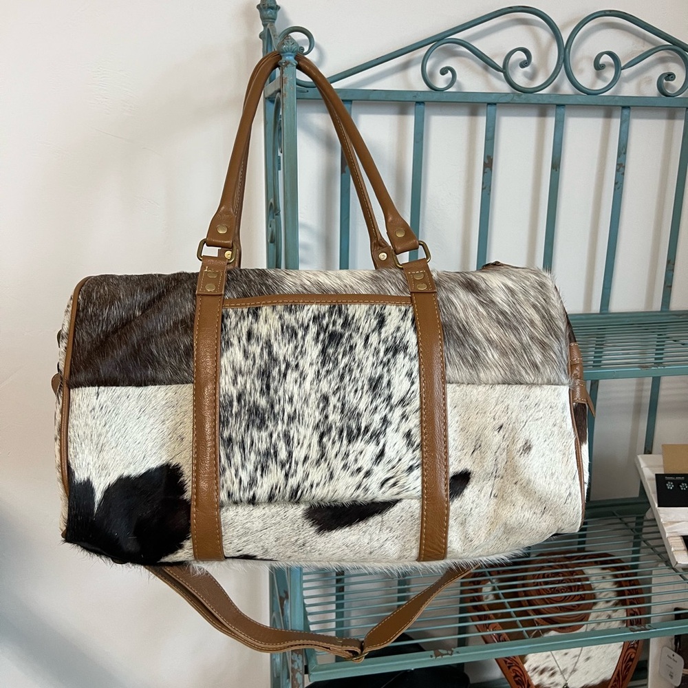 New Myra Bag Onyx Cowhide Leather Mini Small Duffel Western Travel Weekender - Picture 9 of 15